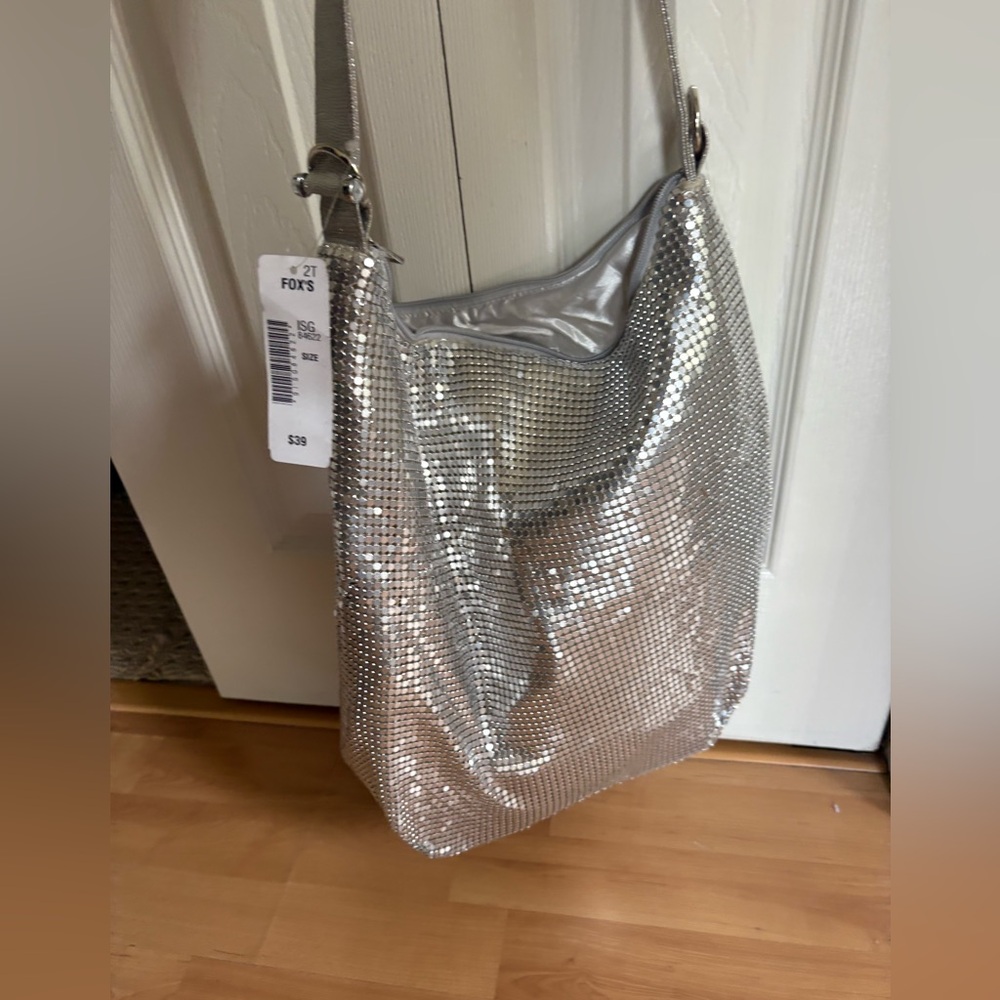 NWT Fox’s Whiting & Davis inspired - Sequin Shoulder Bag w beautiful hardware - Picture 7 of 11
